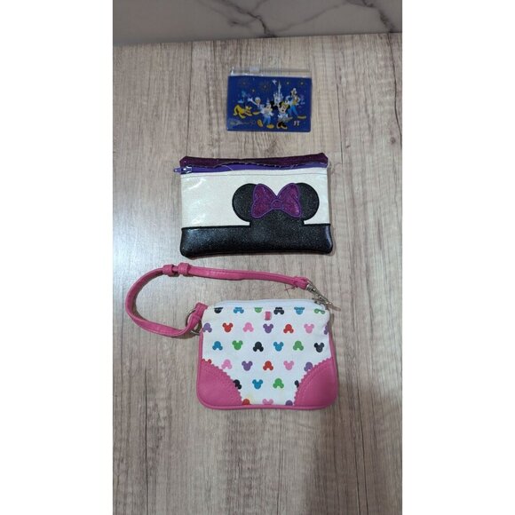 Disney-Themed Minnie Mouse Wristlet , makeup bag / 50th Anniversary Card Holder - Picture 2 of 6